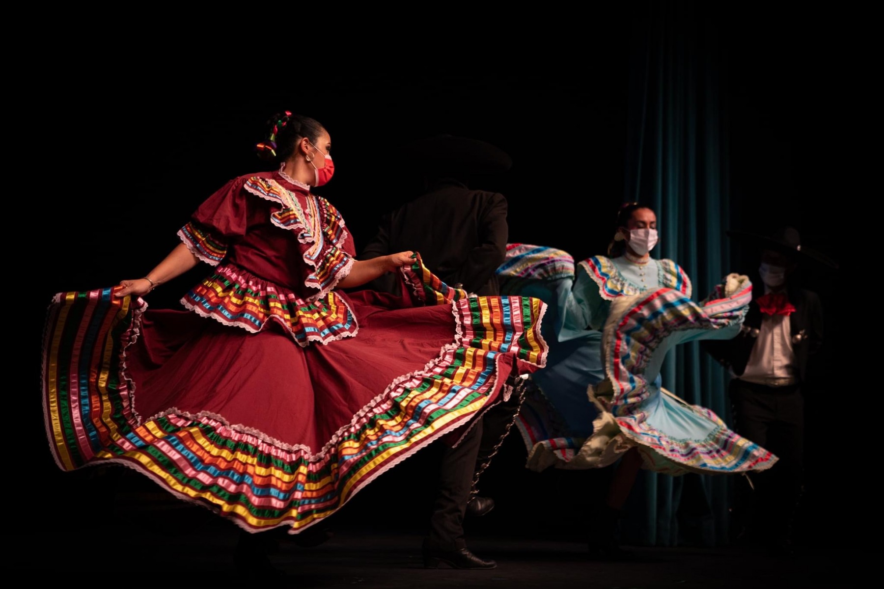 Photo of Ballet Folklórico dancers